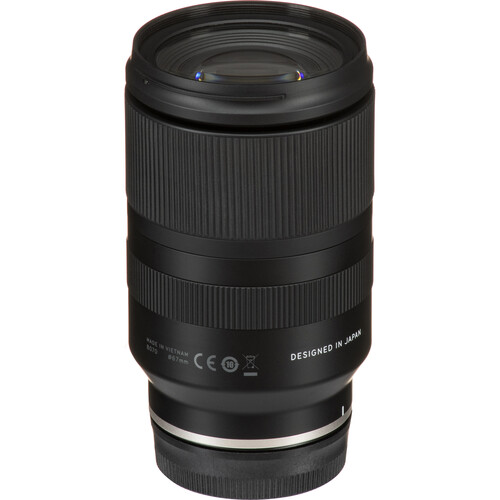 عدسة Tamron 17-70mm f/2.8 Di III-A VC RXD لكاميرا Sony E