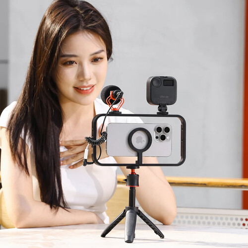 Ulanzi MG-001 Magnetic Phone Cage Ulanzi MG-001 Magnetic Phone Cage