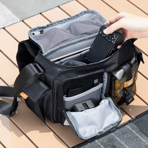 Ulanzi MS12 Messenger Bag (Black)