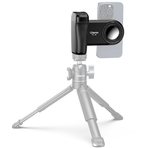 Ulanzi MA35 MagSafe Bluetooth Smartphone Camera Shutter and Grip Ulanzi MA35 MagSafe Bluetooth Smartphone Camera Shutter and Grip
