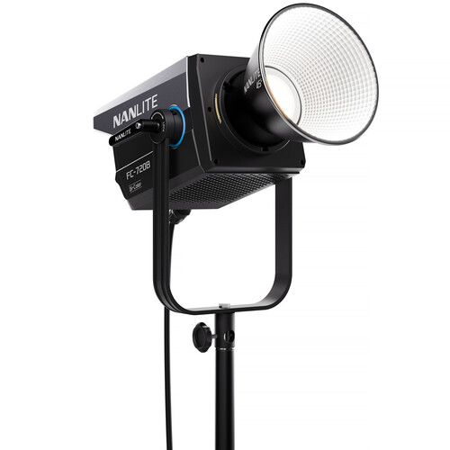 Nanlite FC720B Bi-Color LED Spotlight Nanlite FC720B Bi-Color LED Spotlight