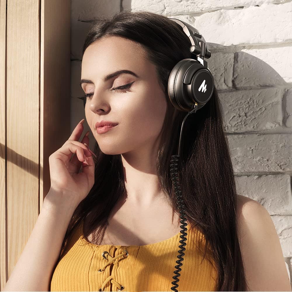 MAONO MH601 Over Ear Stereo Monitor Closed Back Headphones for Music, DJ, Podcast, Gaming
