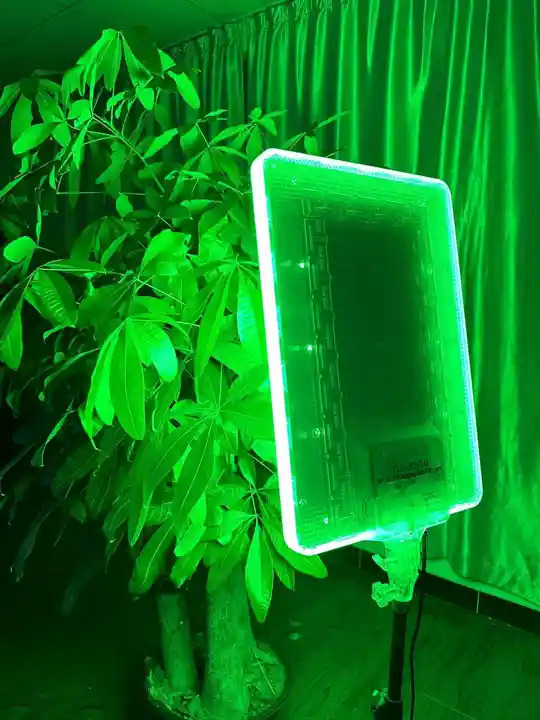 PM-48 RGB photographic fill light