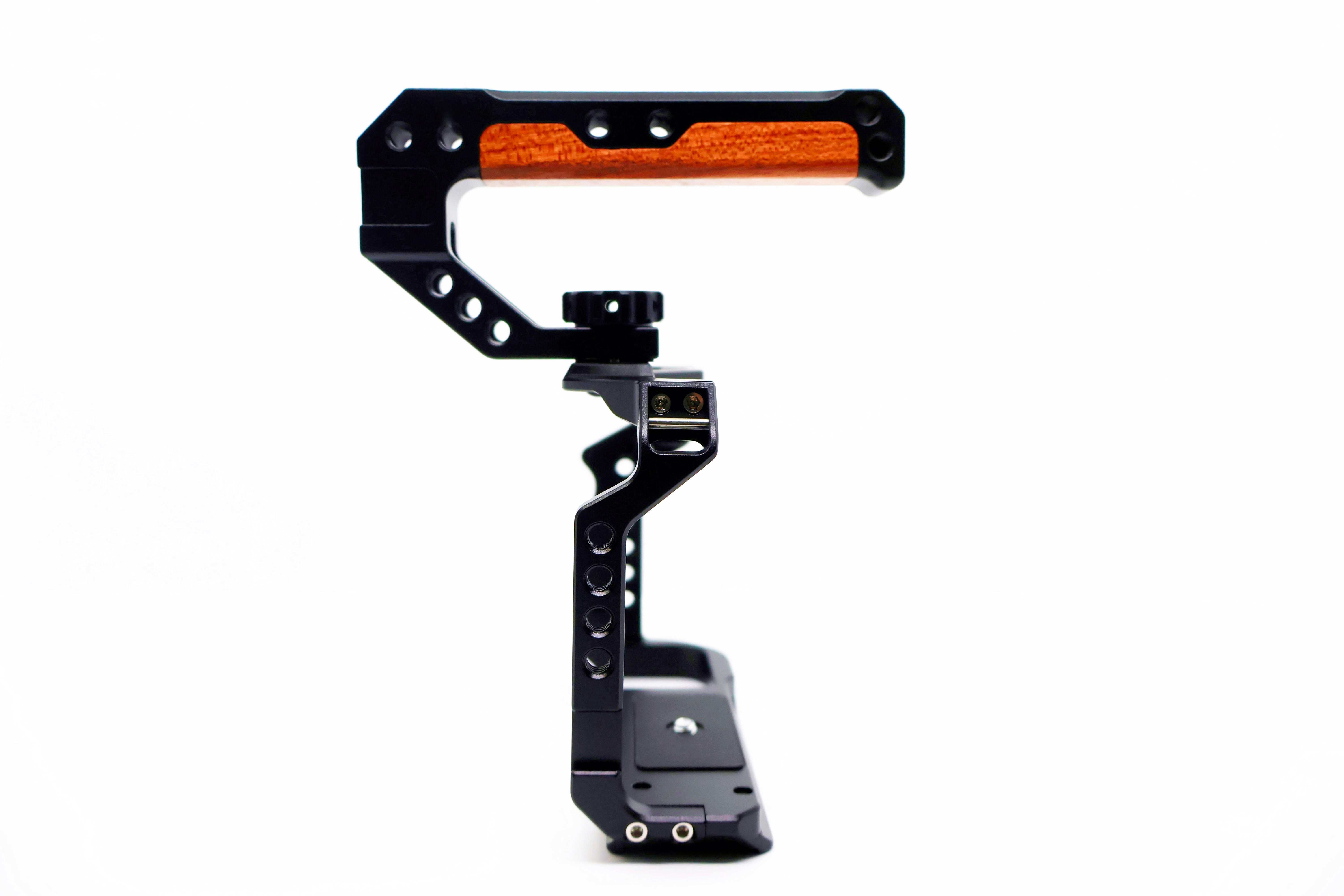 Camera Cage For Canon EOS R8 Micro-Single Cameras Metal Protective Frame Cage Stabilizer Rig