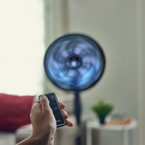 مروحة ستاند تيفال سايلنس فورس مضادة للناموس مع ريموت كنترول, 16 بوصة، 3 سرعات، أسود - VG4135EE مروحة ستاند تيفال سايلنس فورس مضادة للناموس مع ريموت كنترول, 16 بوصة، 3 سرعات، أسود - VG4135EE