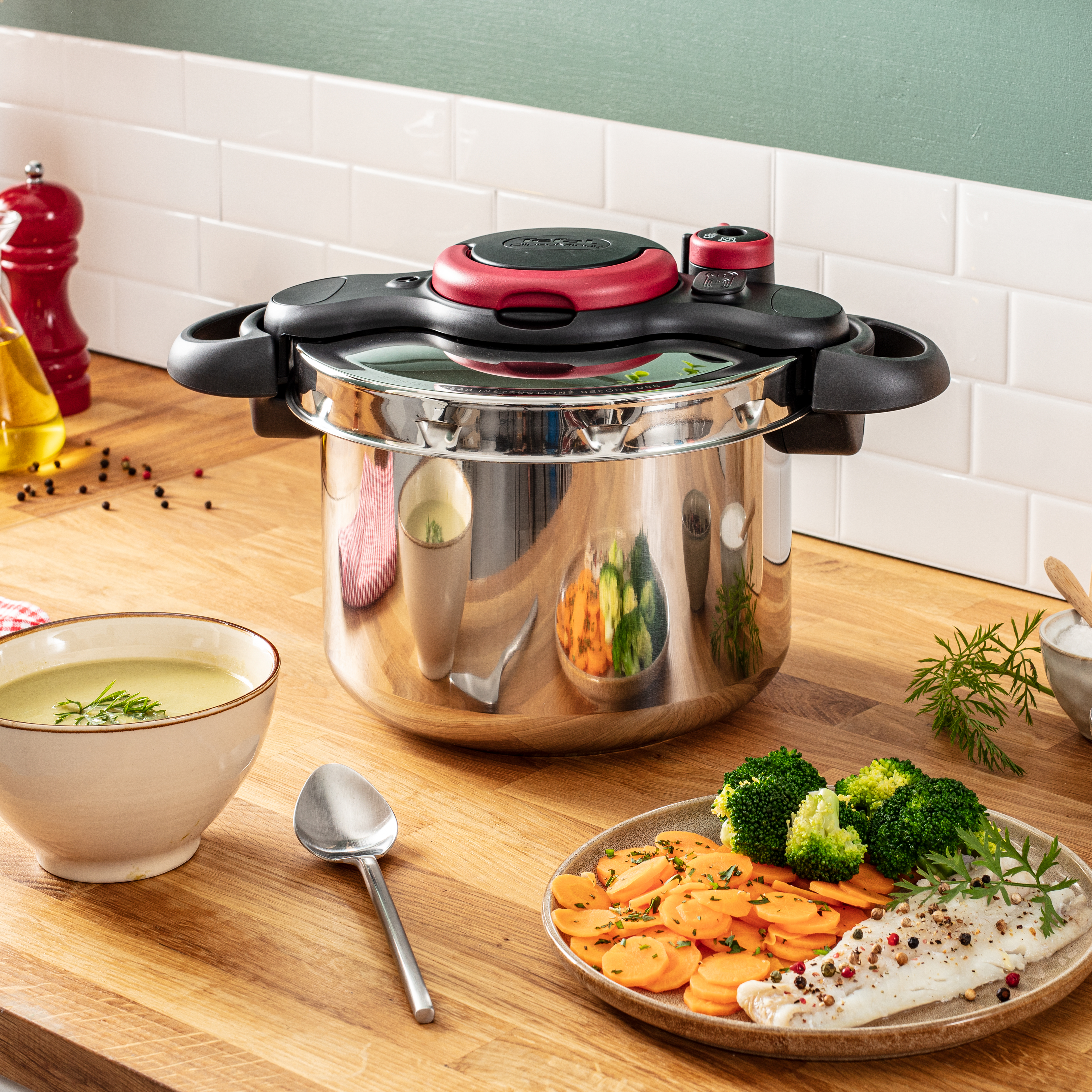 Tefal Clipsominut’® Easy 9L Pressure Cooker - P4624966