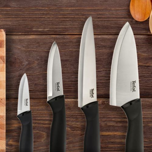 Tefal Comfort Paring Knife Set, 4 Pieces ( Paring 9 cm + Utility 12 cm + Chef 15 cm + Slicing 20 ), Black - K221S475 Tefal Comfort Paring Knife Set, 4 Pieces ( Paring 9 cm + Utility 12 cm + Chef 15 cm + Slicing 20 ), Black - K221S475