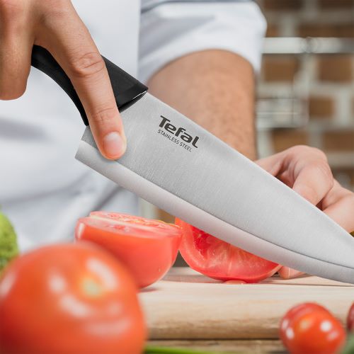 Tefal Comfort Paring Knife Set, 3 Pieces ( Paring 9 cm + Utility 12 cm + Chef 15 cm ), Black - K221S375 Tefal Comfort Paring Knife Set, 3 Pieces ( Paring 9 cm + Utility 12 cm + Chef 15 cm ), Black - K221S375